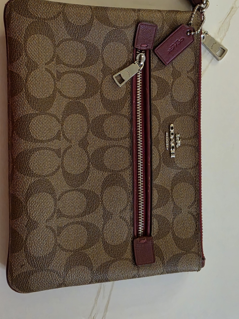 Coach Pouch In Signature Canvas - Picture 3 of 6